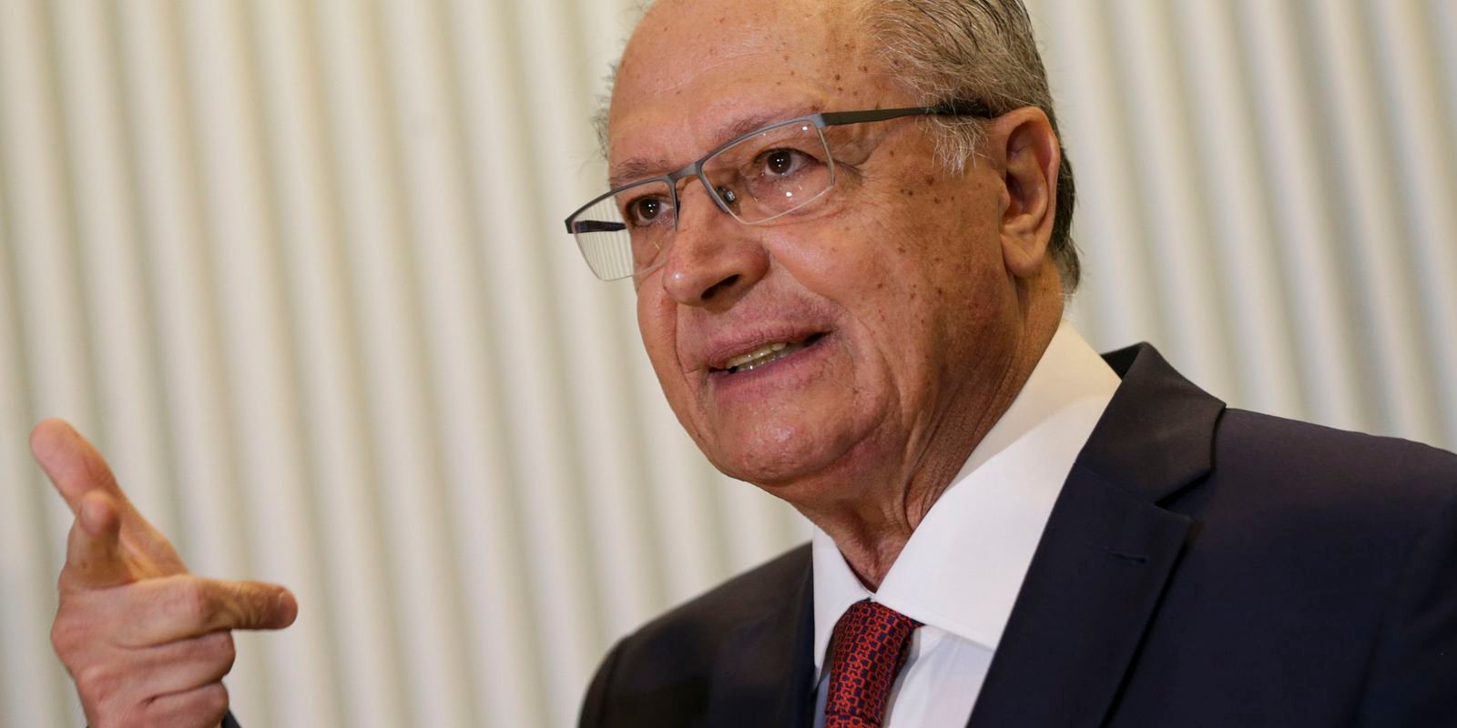 “reforma-tributaria-tem-que-ser-agora”,-defende-alckmin